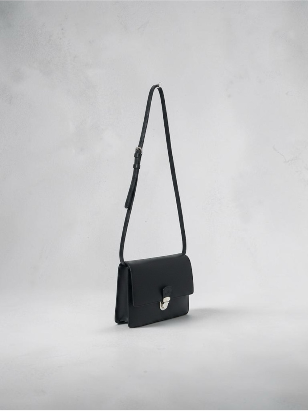 Patricia Nash Lanza Black Leather Crossbody Organizer Bag Silver Hardware